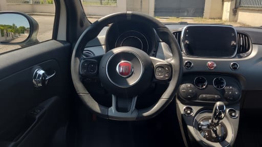 
								Fiat 500 full									