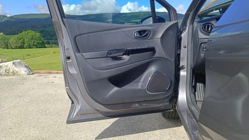 
								Renault Captur full									