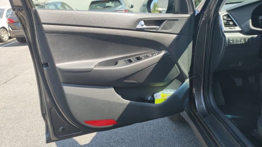 
								Hyundai Tucson full									