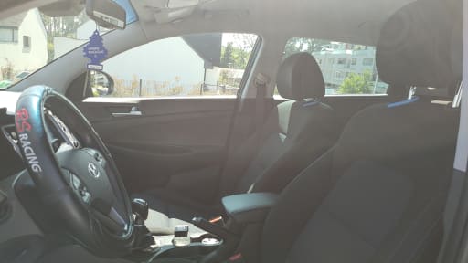 
								Hyundai Tucson full									
