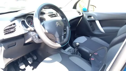 
								Citroën C3 full									