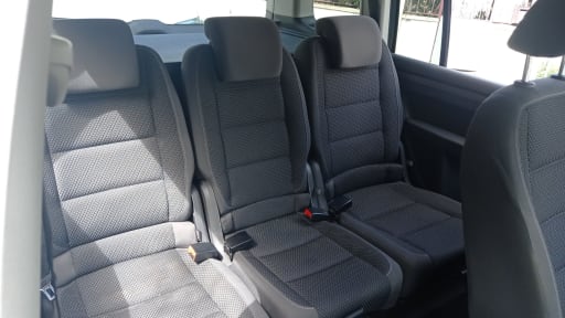 
								Volkswagen Touran full									
