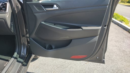 
								Hyundai Tucson full									