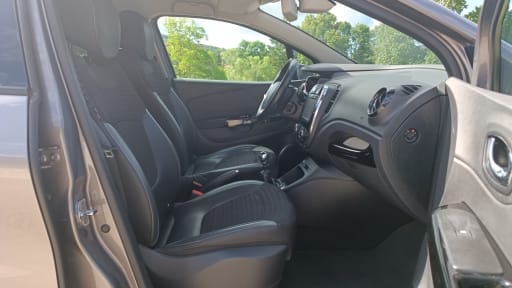 
								Renault Captur full									