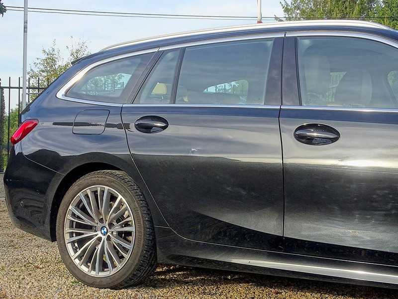 
BMW 3-Reeks Touring (G21) _ 320d full									