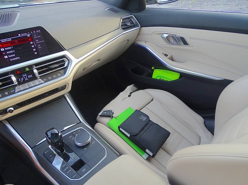 
BMW 3-Reeks Touring (G21) _ 320d full									