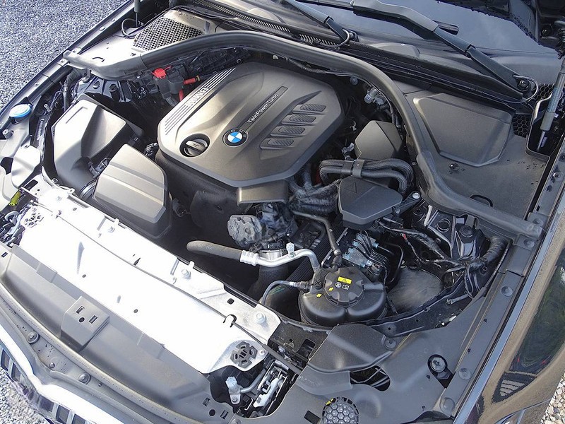 
BMW 3-Reeks Touring (G21) _ 320d full									