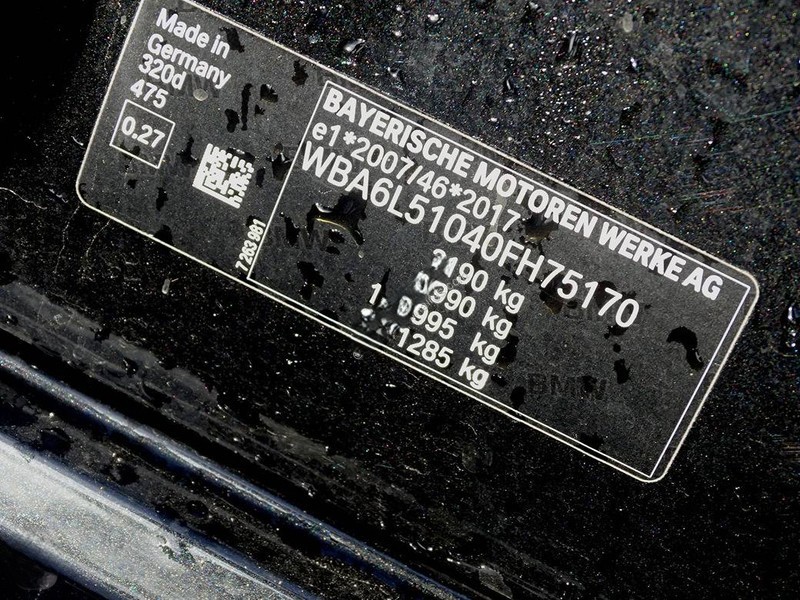 
BMW 3-Reeks Touring (G21) _ 320d full									