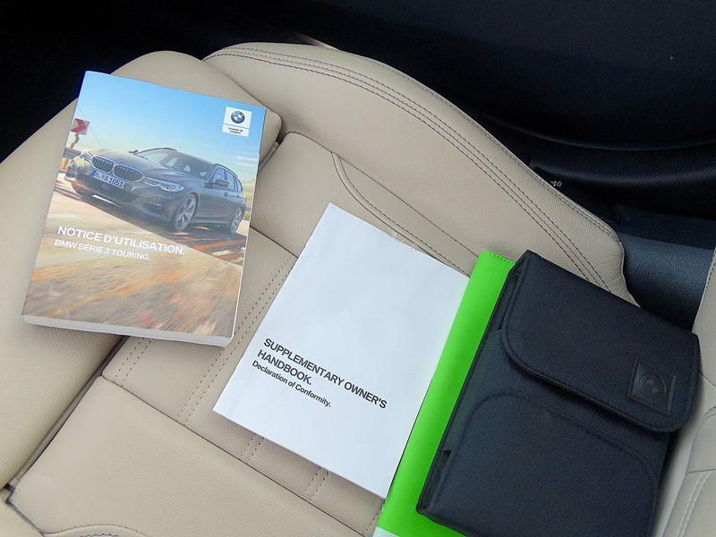 
BMW 3-Reeks Touring (G21) _ 320d full									