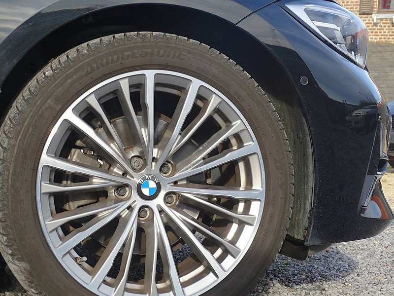 
BMW 3-Reeks Touring (G21) _ 320d full									