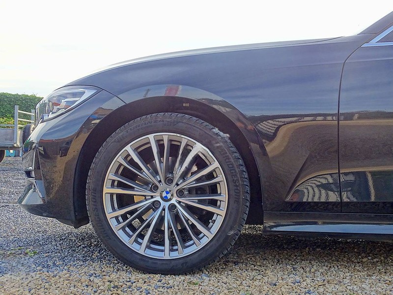 
BMW 3-Reeks Touring (G21) _ 320d full									