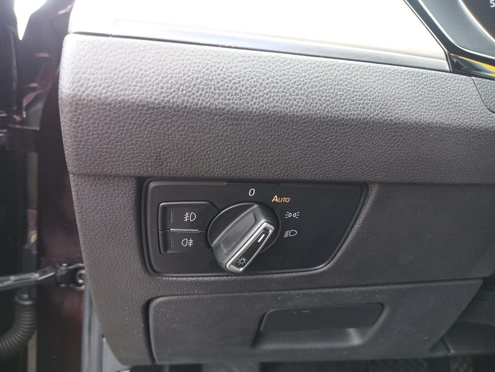 
Volkswagen Passat Variant full									