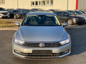 Volkswagen Passat Variant Highline / 190 CV / Cámara / Alkanta