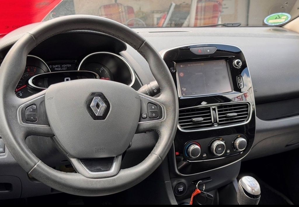
Renault Clio IV Limited full									