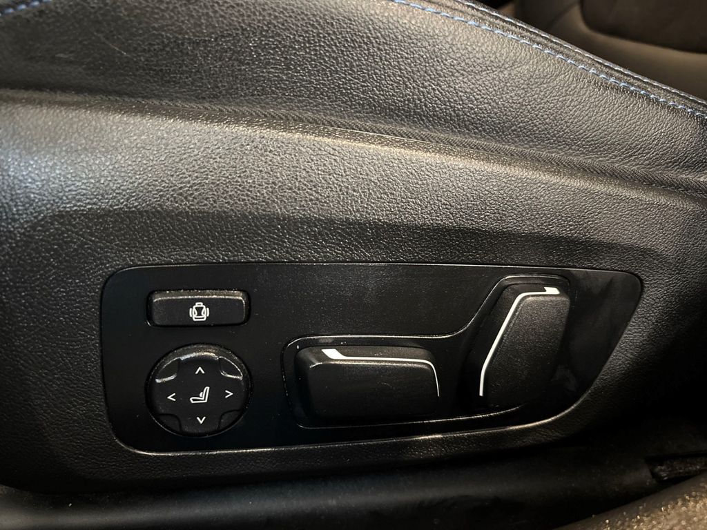 
BMW 320 dxDrive SpAut.M-SPORT ACC AHK Ad/LED H&K 19′ full									