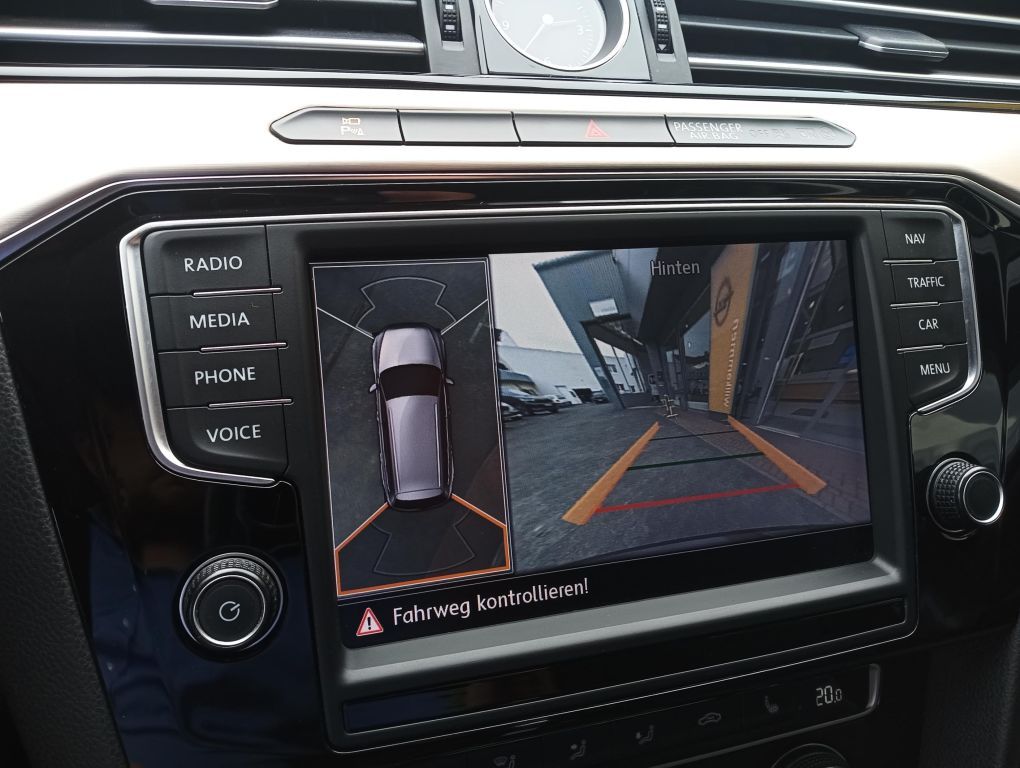 
Volkswagen Passat Variant full									