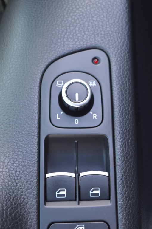 
Volkswagen Tiguan full									