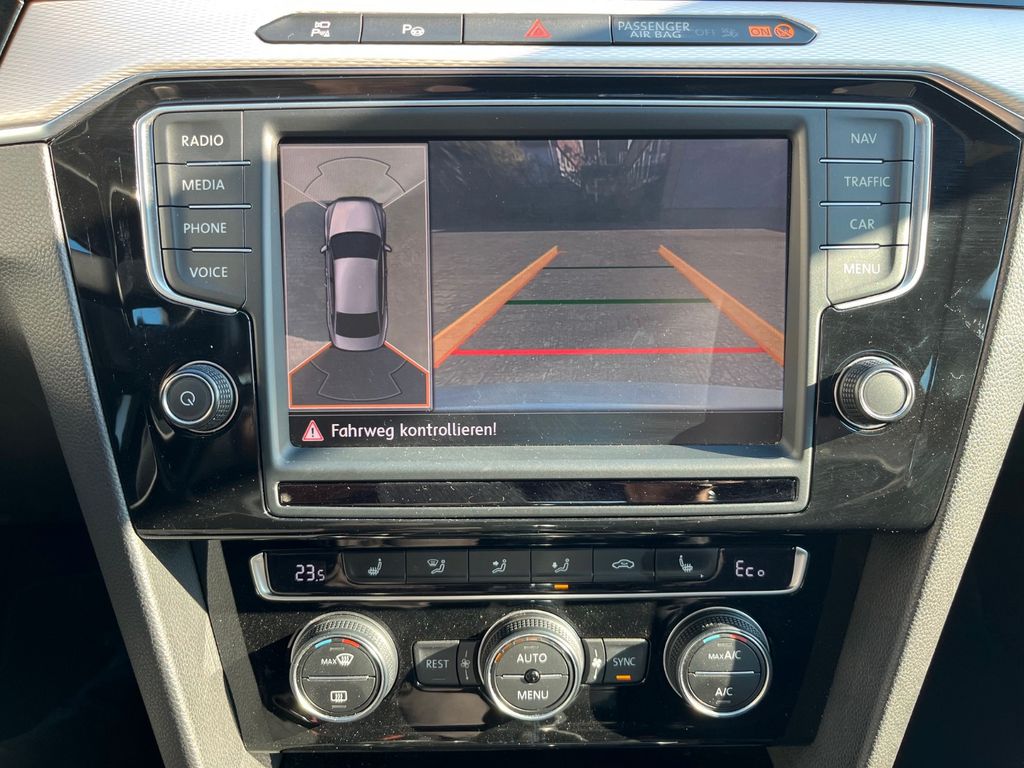 
Volkswagen Passat GTE 1.4TSI eHybrid Highline con navegación LED HUD full									