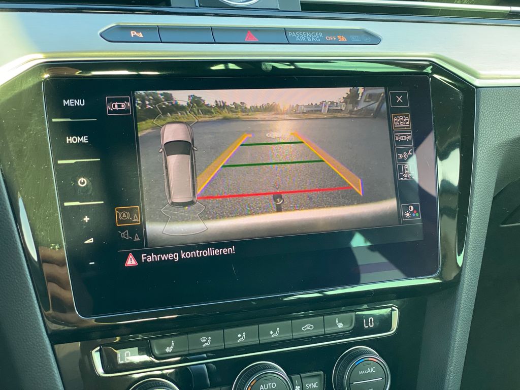 
Volkswagen Passat Variant Highline full									