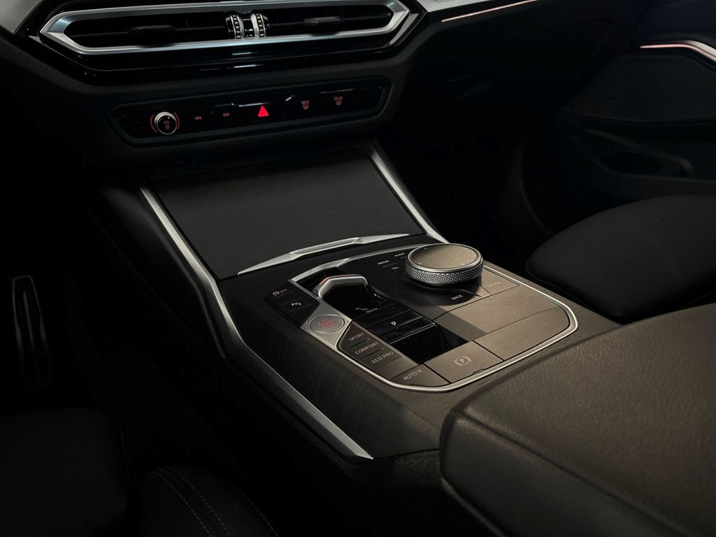 
BMW 320 dxDrive SpAut.M-SPORT ACC AHK Ad/LED H&K 19′ full									