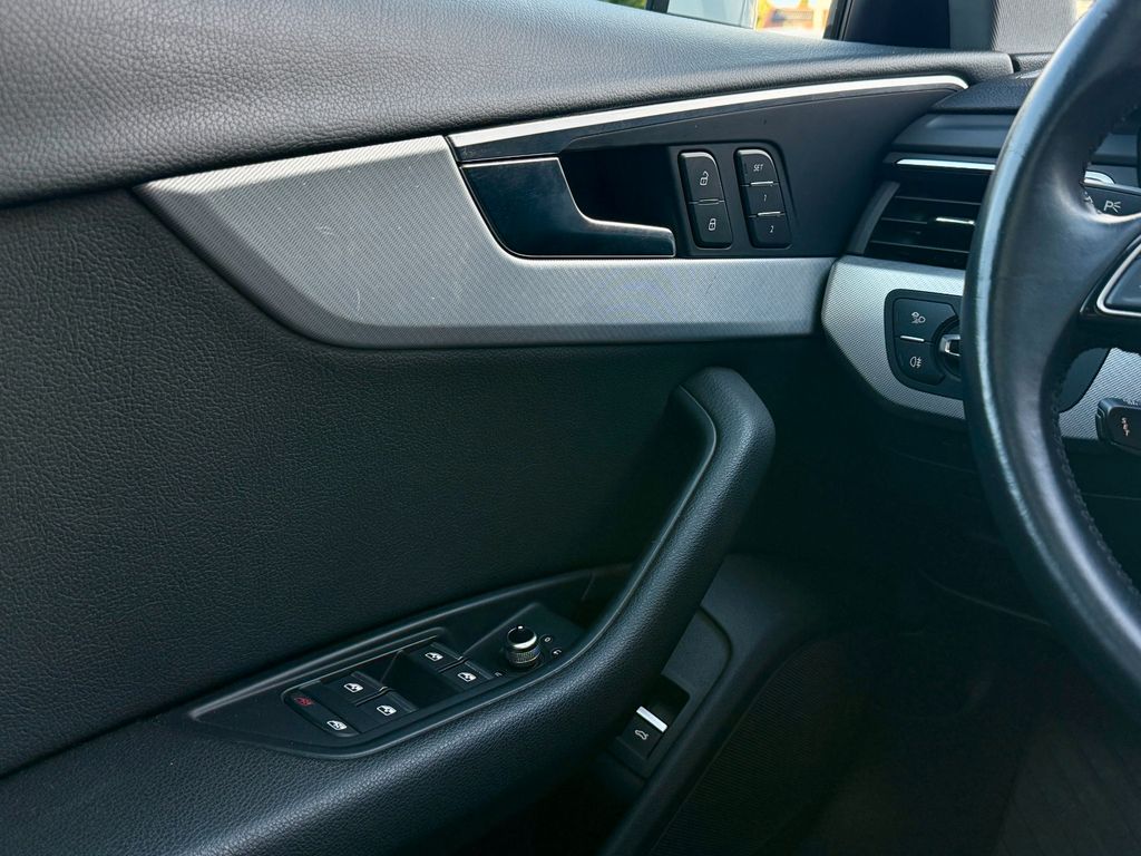 
Audi A4 B9/8W Sport full									