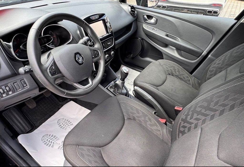 
Renault Clio IV Limited full									