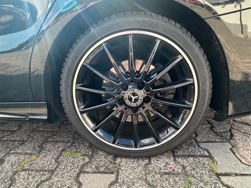 
Mercedes-Benz CLA Shooting Brake 250 4Matic 7G-DCT AMG Line full									