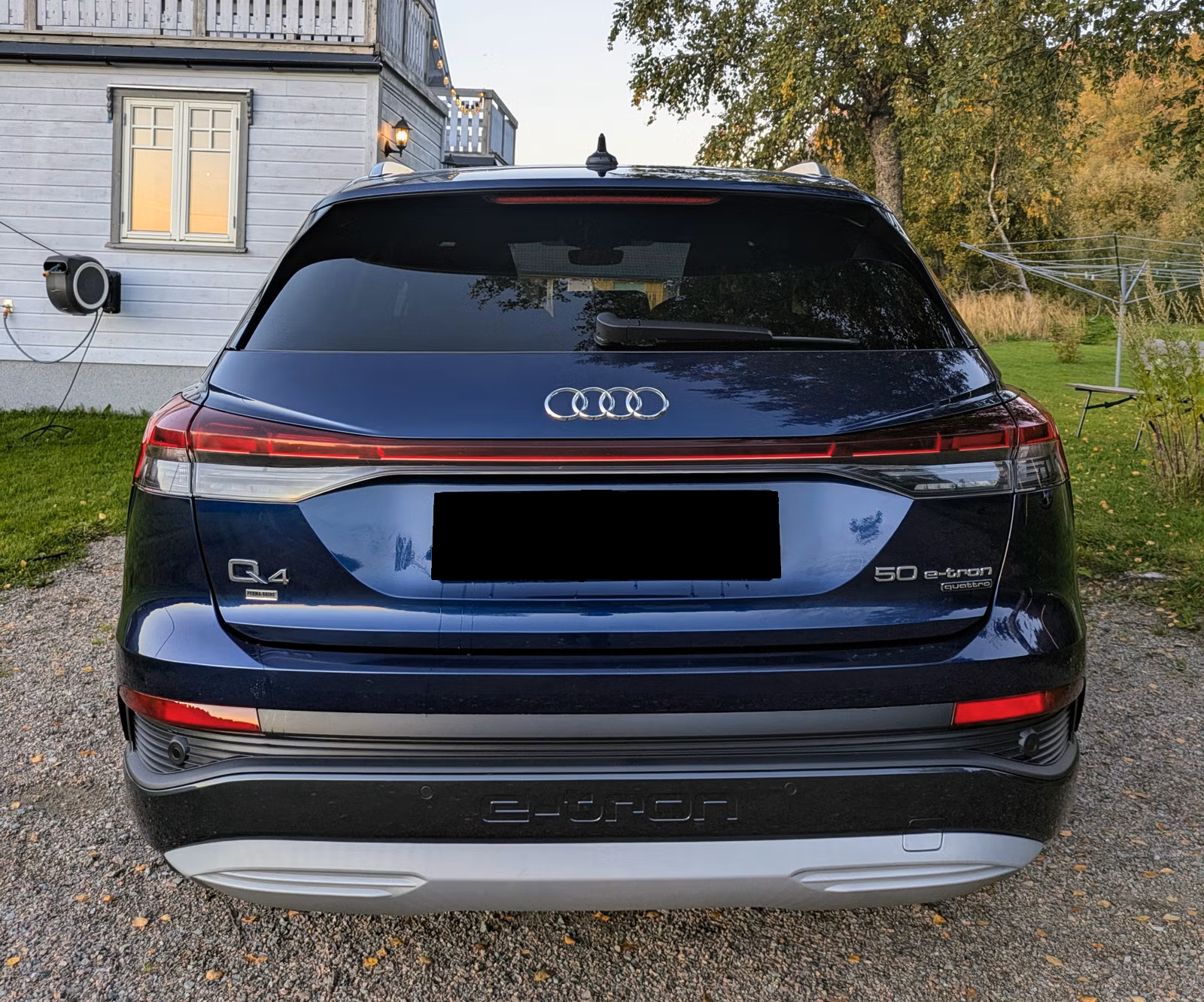
Audi Q4 e-tron full									