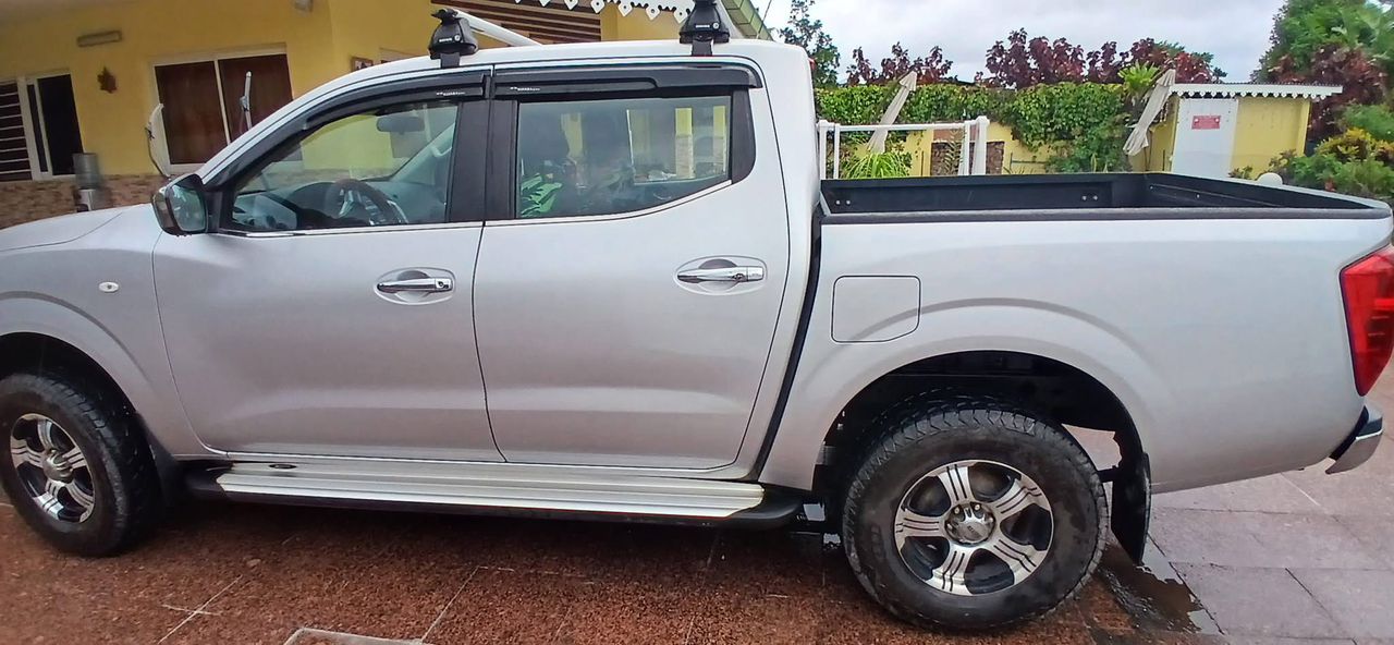 
Nissan Navara full									