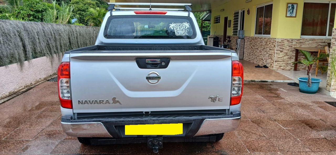 
Nissan Navara full									
